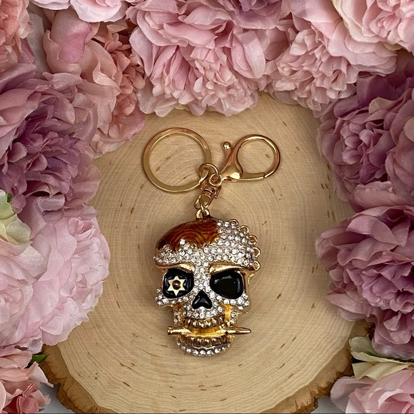 Black & Gold Crystal Pirate Skull Keychain - Picture 7 of 16